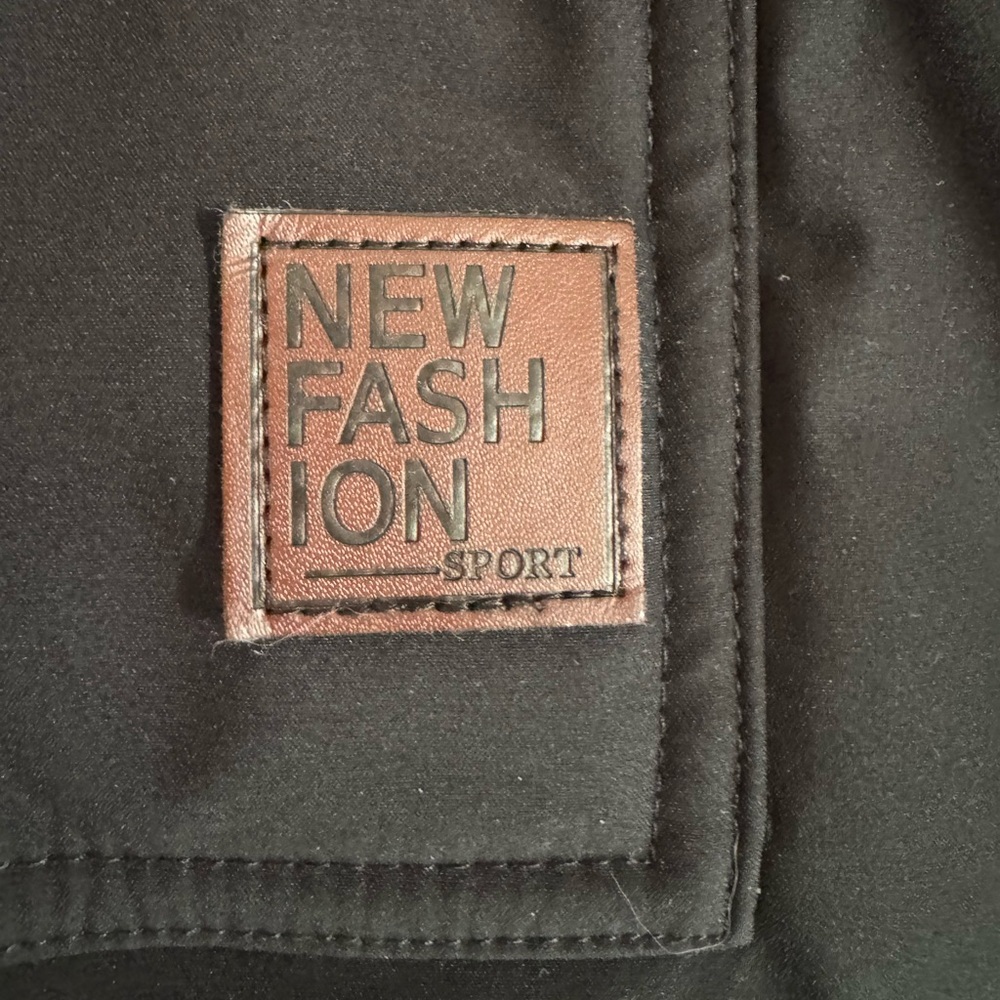 Men’s Black fleece lined  Puffer Vest - Picture 7 of 7